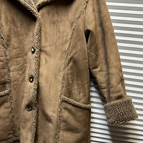 L.L. Bean Jacket size medium - Picture 2 of 9
